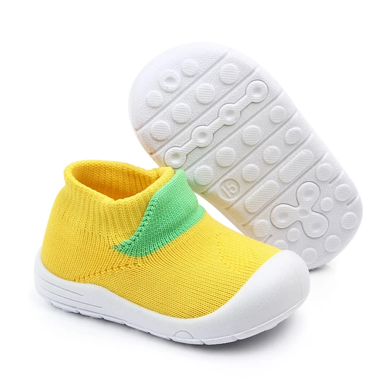 Детская обувь модная разноцветная спортивная с мягкой подошвой для маленьких