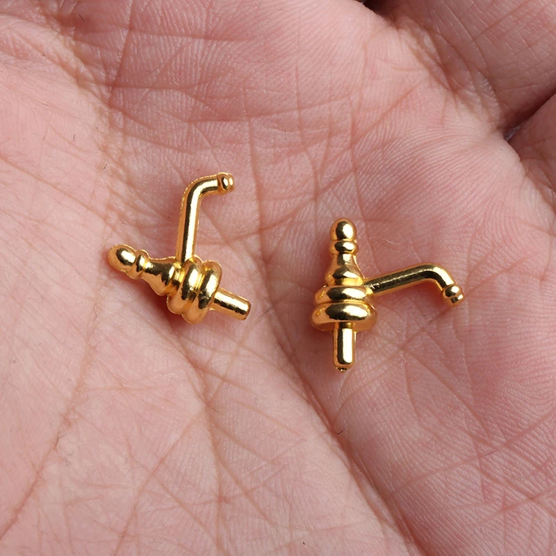 

2PCS 1:12 Miniature Metal Water Tap Faucet Dollhouse Bathroom Furniture Toy Dollhouse Miniature Faucet