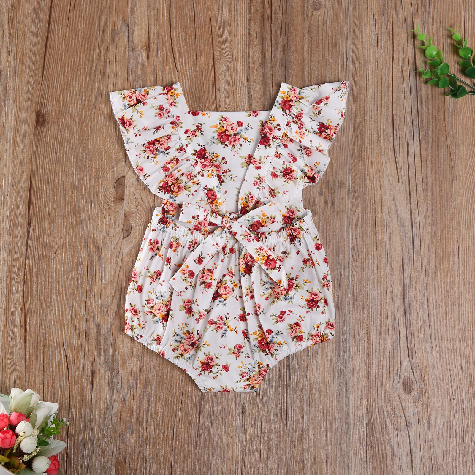 

Newborn Baby Girl's Clothes Romper Flying Sleeve Floral One-piece Jumpsuit for Birthday Party Photography