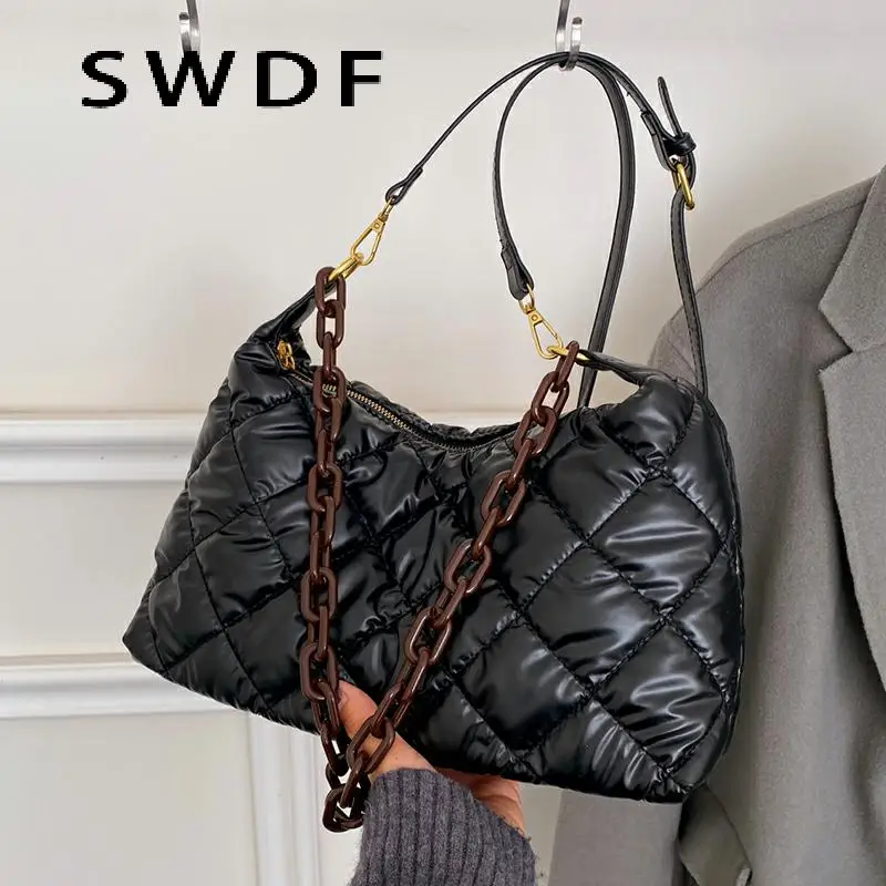 

SWDF New Bag Brand Designer Women's 2022 Winter Trendy Lady Quilted Shoulder Bag Small Women Brand Handbags Chain Crossbody Bags