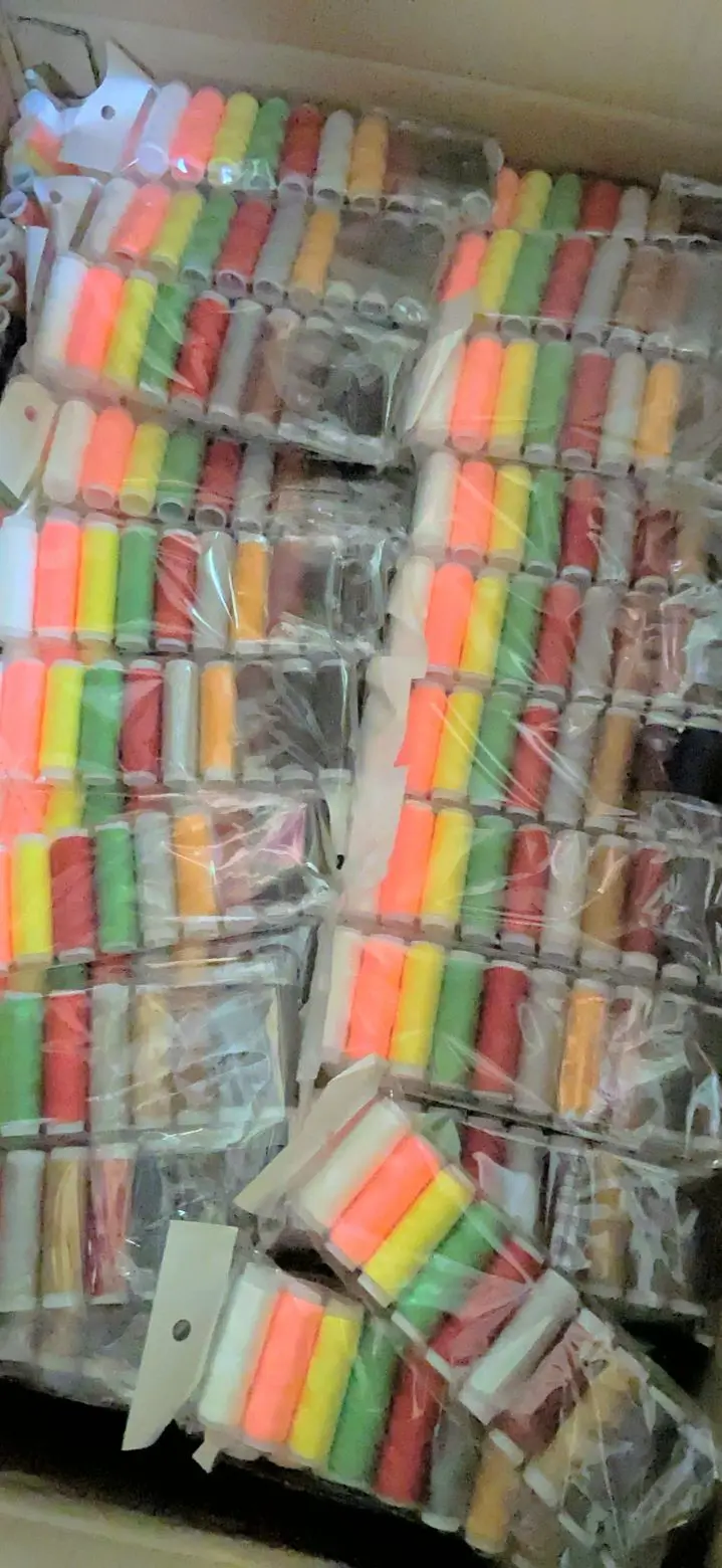 Полиэфирные швейные нитки нити для вышивания конус швейной машины лоскутные