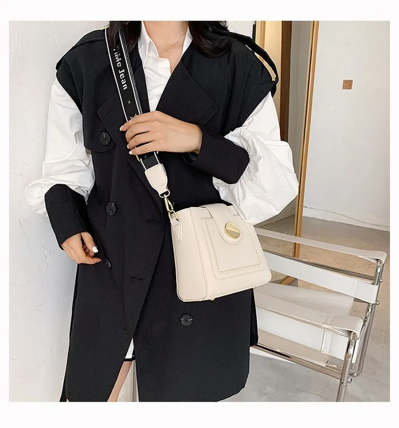 

New2020 high quality wide shoulder strap crossbody single shoulder handbag retro high quality PU bucket bag lady texture handbag