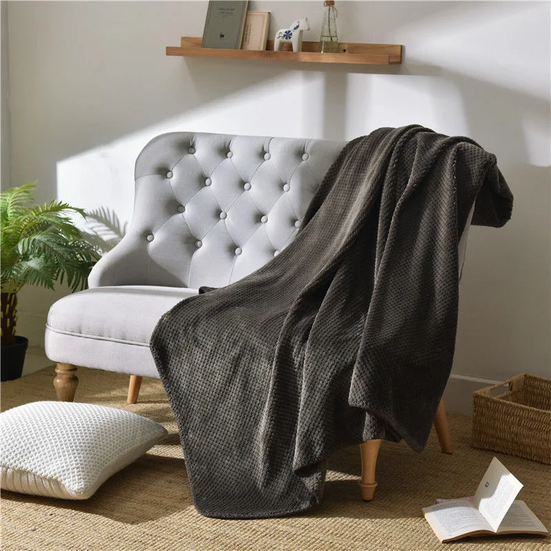 

Warm Coral Fleece Mink Flannel Bed Sheet Winter Soft Sofa Cover Bed Cover Plaid Blanket Lunch Break Blanket