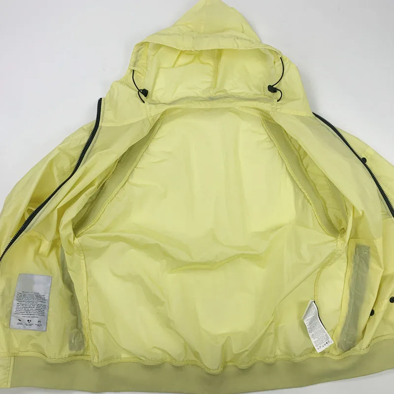 

2021 Men's Jacket Summer Thin Windproof Sunscreen Zipper Cardigan Solid Color Hooded Sunscreen Tops