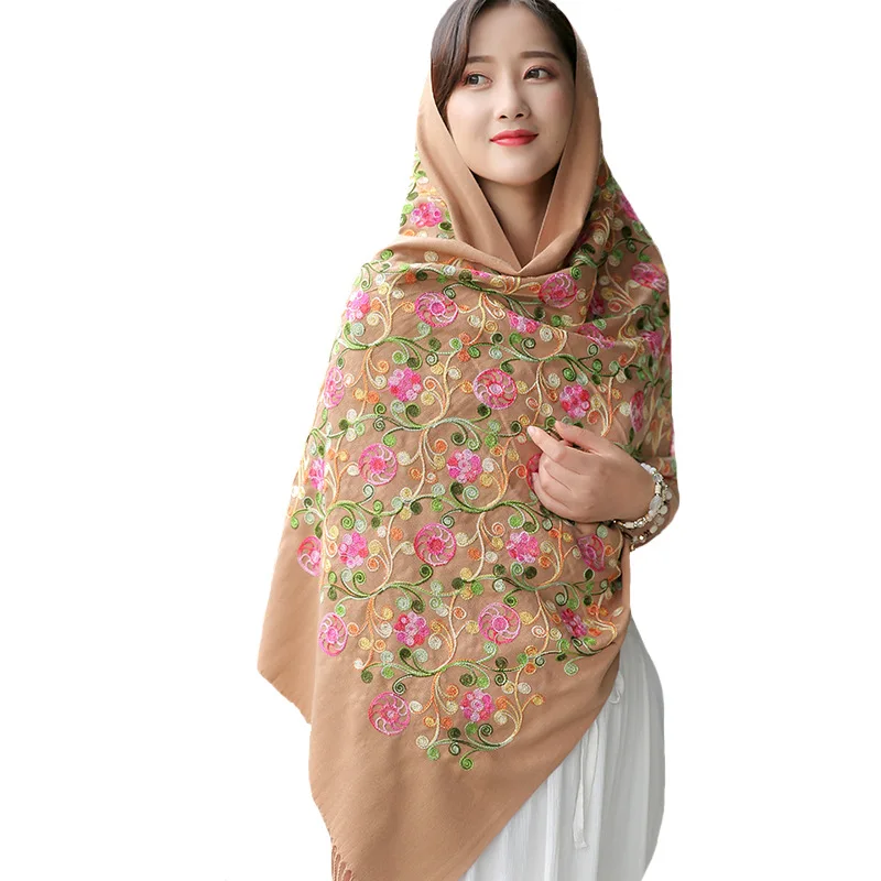 Brand Sales Autumn And Winter New Cashmere Embroidery Scarf National Wind Circle Flower Tassel Decoration Warm Shawl | Аксессуары для