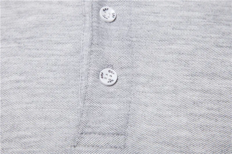 Мужская хлопковая рубашка-поло однотонная приталенная с отложным воротником