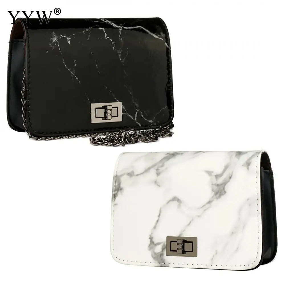 Женская сумка Кроссбоди YYW черная или белая Повседневная с цепочкой украшенная