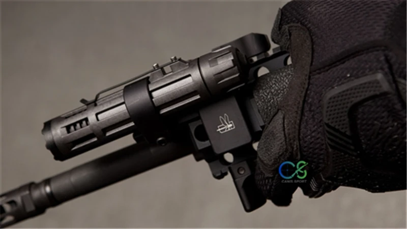 Тактический фонарь с металлическим креплением подходит для рельса Picatinny 21 2 мм M300