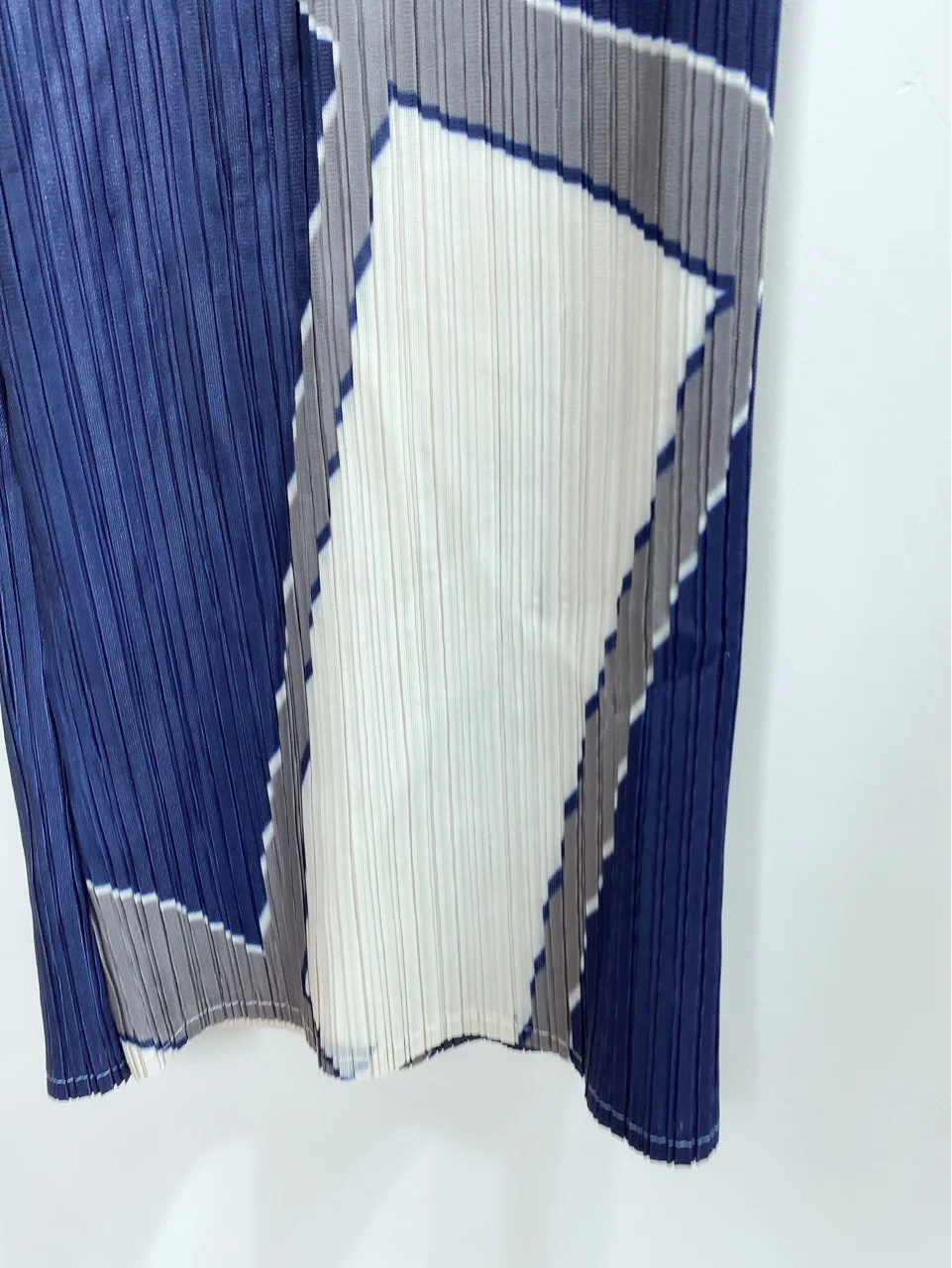 HOT SELLING miyake  geometry print pleated  straight pants  IN STOCK