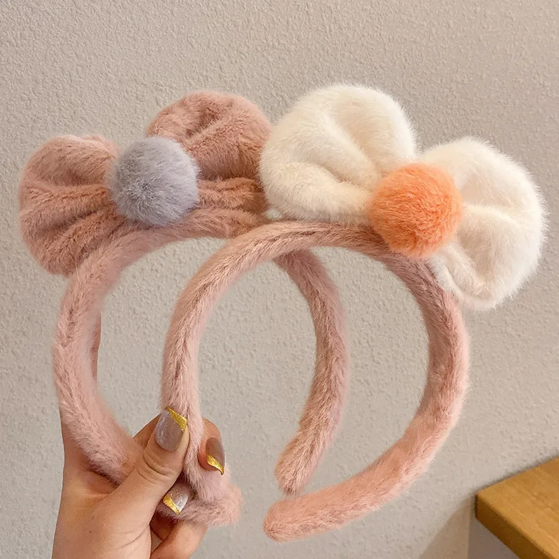 Милые аксессуары для волос DIY женского лица мытья кистей макияжа плюшевые