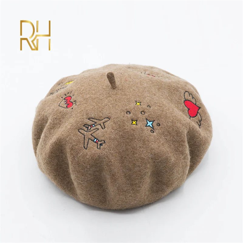 Женский шерстяной берет с вышивкой элегантный художника мультяшным