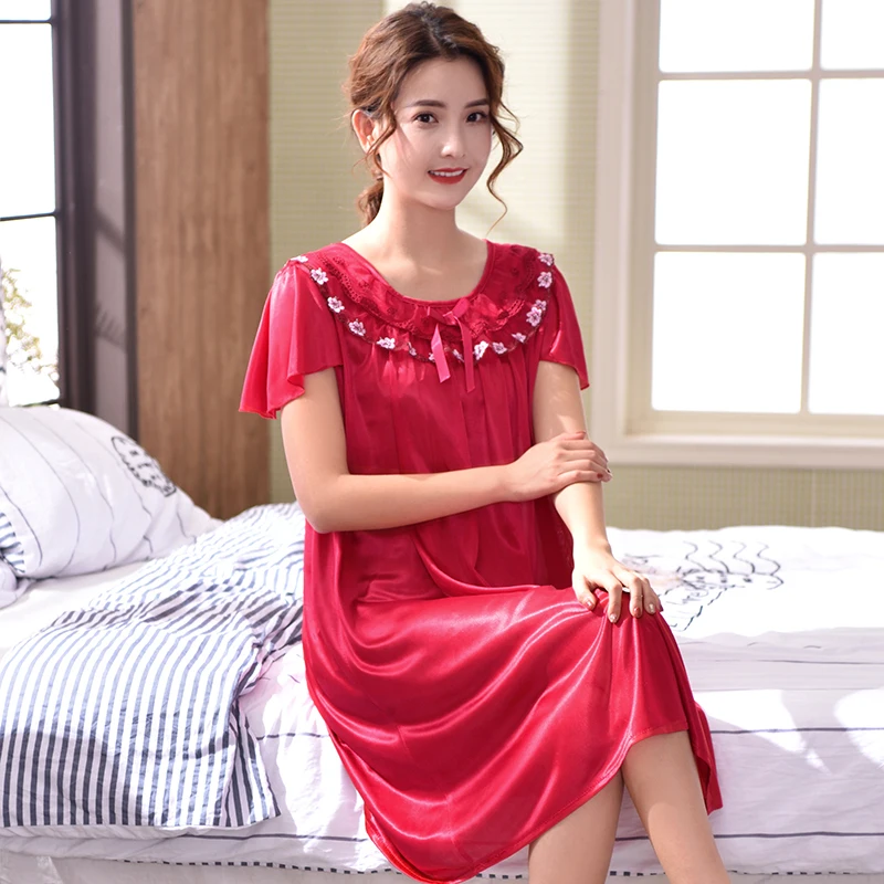Hot Women Night Gowns Sleepwear Nightwear Long Sleeping Dress Luxury Nightgown Women Casual Night Dress Ladies Home Dressing