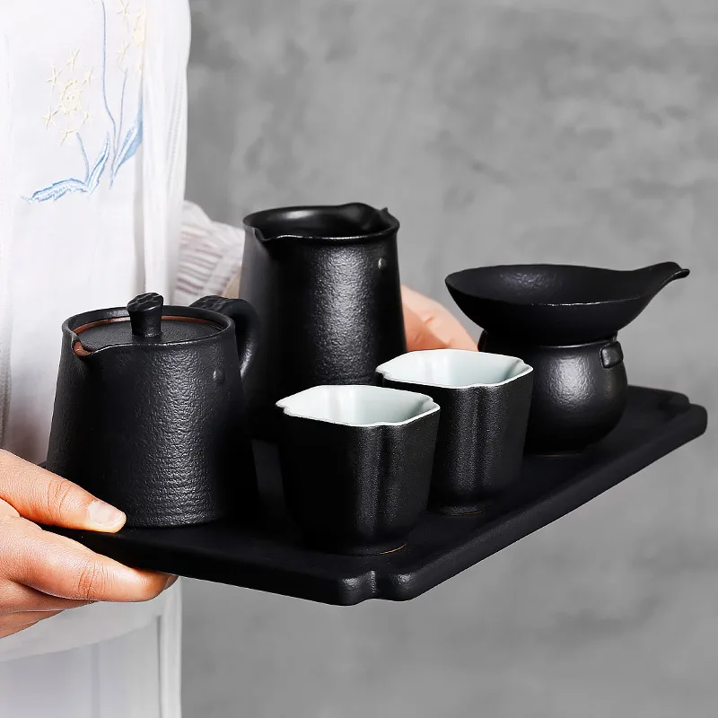 Керамический маленький чайник чайный набор с фильтром черный керамический для