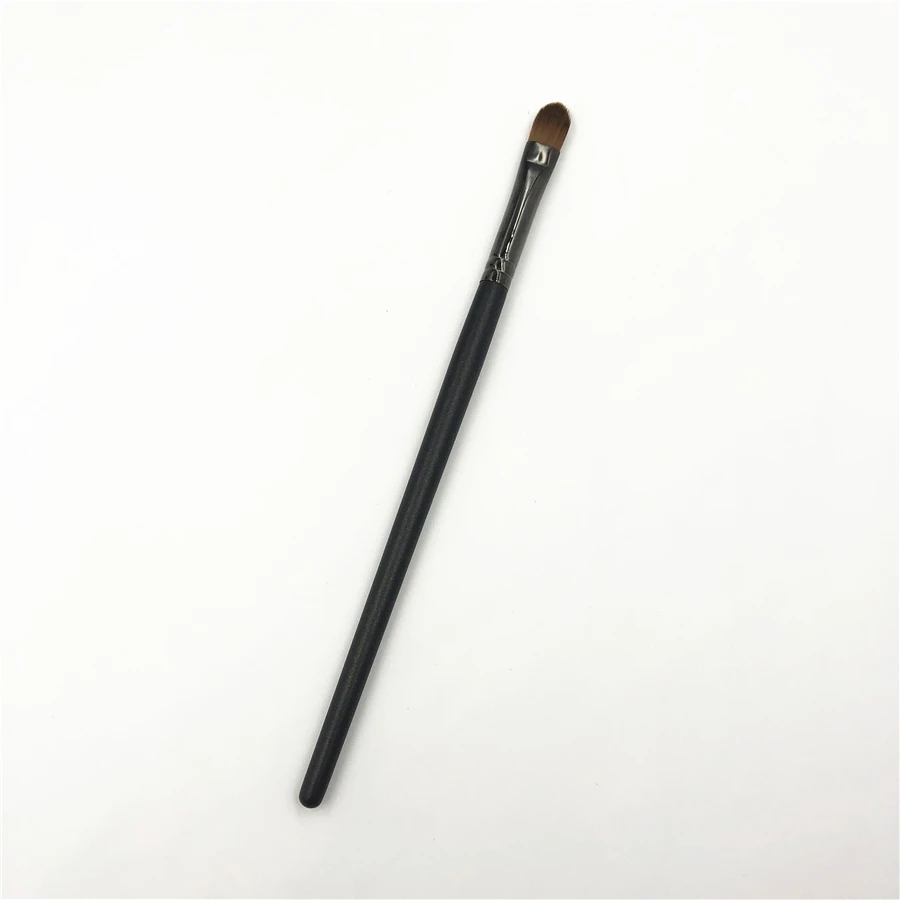 

Маленькая кисть для консилера в форме языка, прямая твердая волоконная Точная кисть для тонального крема, консилера, Кисть для макияжа