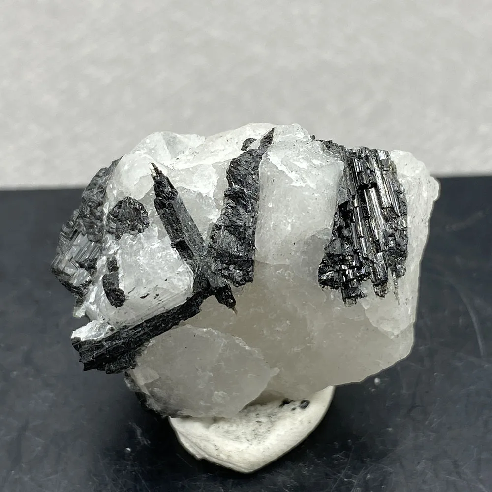 

Rare Natural Black tourmaline Quartz Crystal Mineral Specimen Healing 3#