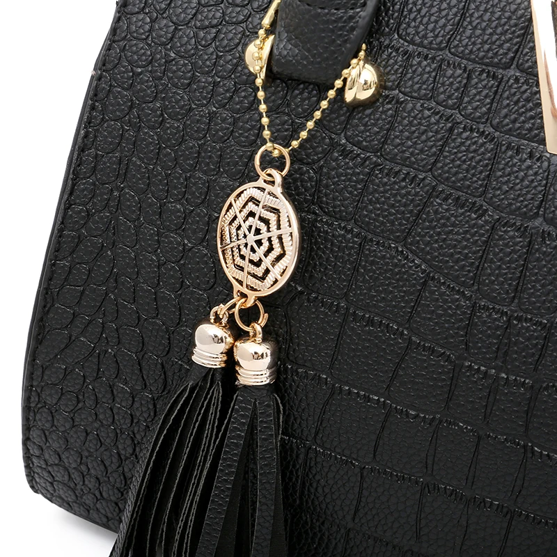 Для женщин из крокодиловой кожи Tote V Letters Tassel Дизайнерские Сумки Роскошные качественные сумки через плечо с бахромой сумка-мессенджер