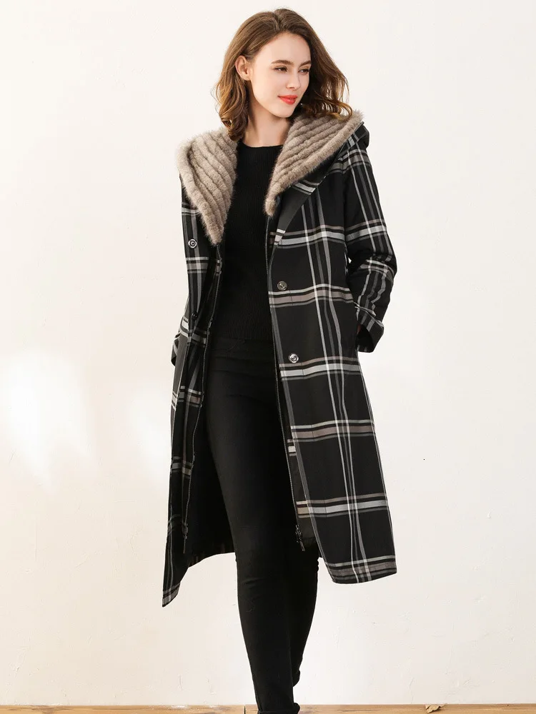 Винтажная клетчатая длинная куртка с воротником из натурального меха енота