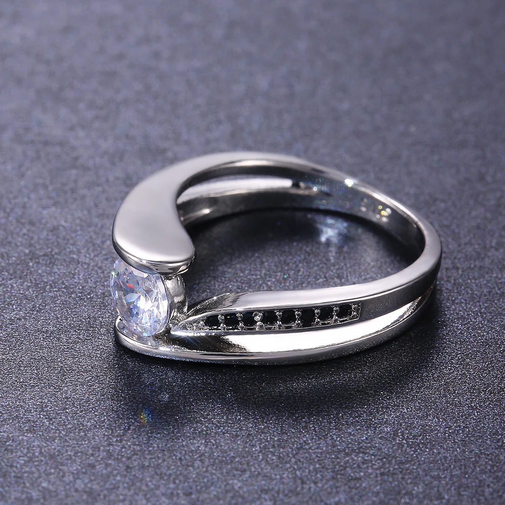 Huitan классический солитер круглый вырез Кристалл Циркон с черным камнем