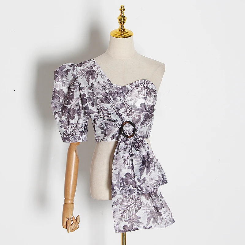 purple printed TWOTWINSTYLE повседневные женские рубашки с принтом, на одно плечо, с пышными рукавами, асимметричный воротник, женская рубашка, осень, модная новинка - Цвет: purple printed
