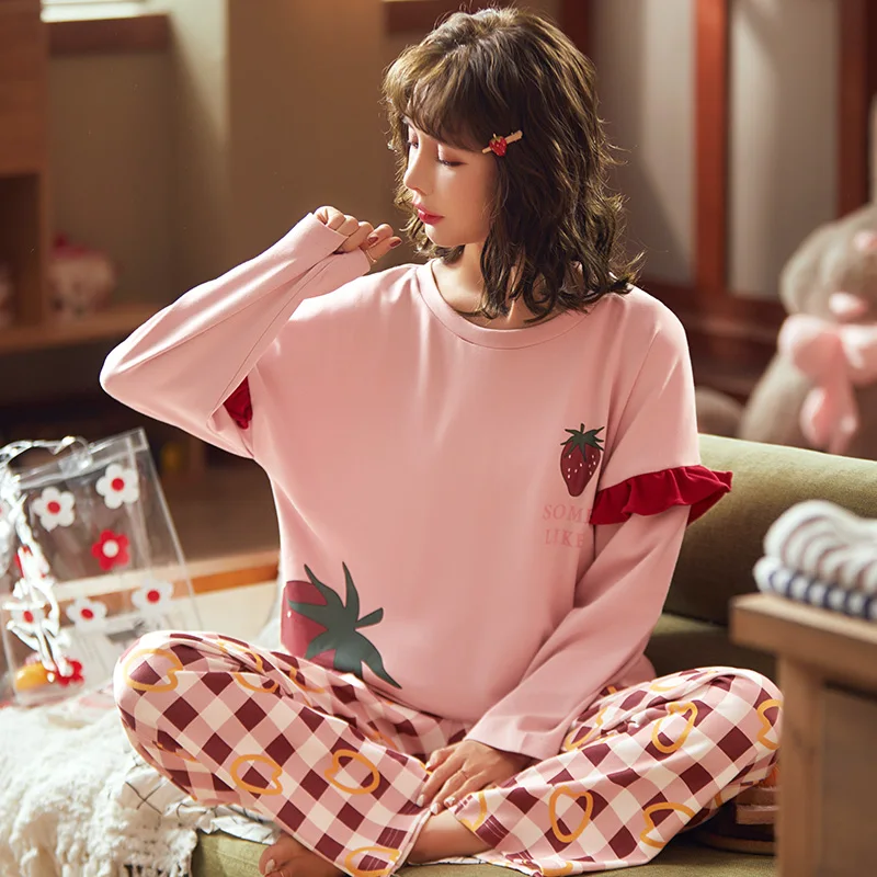 Весенне осенние женские костюмы с клубничным тонким длинным рукавом и хлопковым