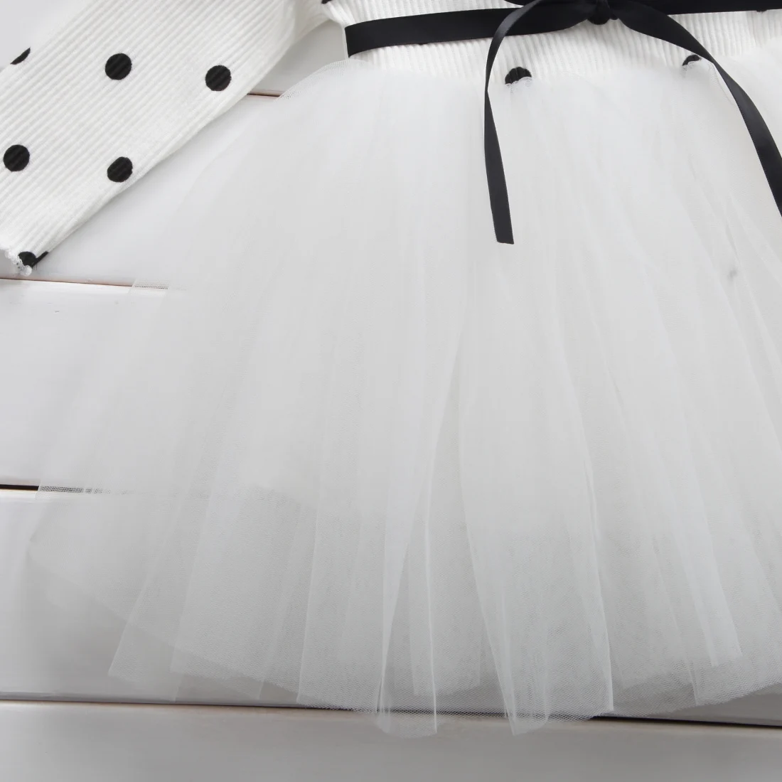 

Winter Cotton Baby Girls Dot Dress Long Sleeves Toddler Kids Dress For Baby Girl Birthday Party Clothes White Christening Dress