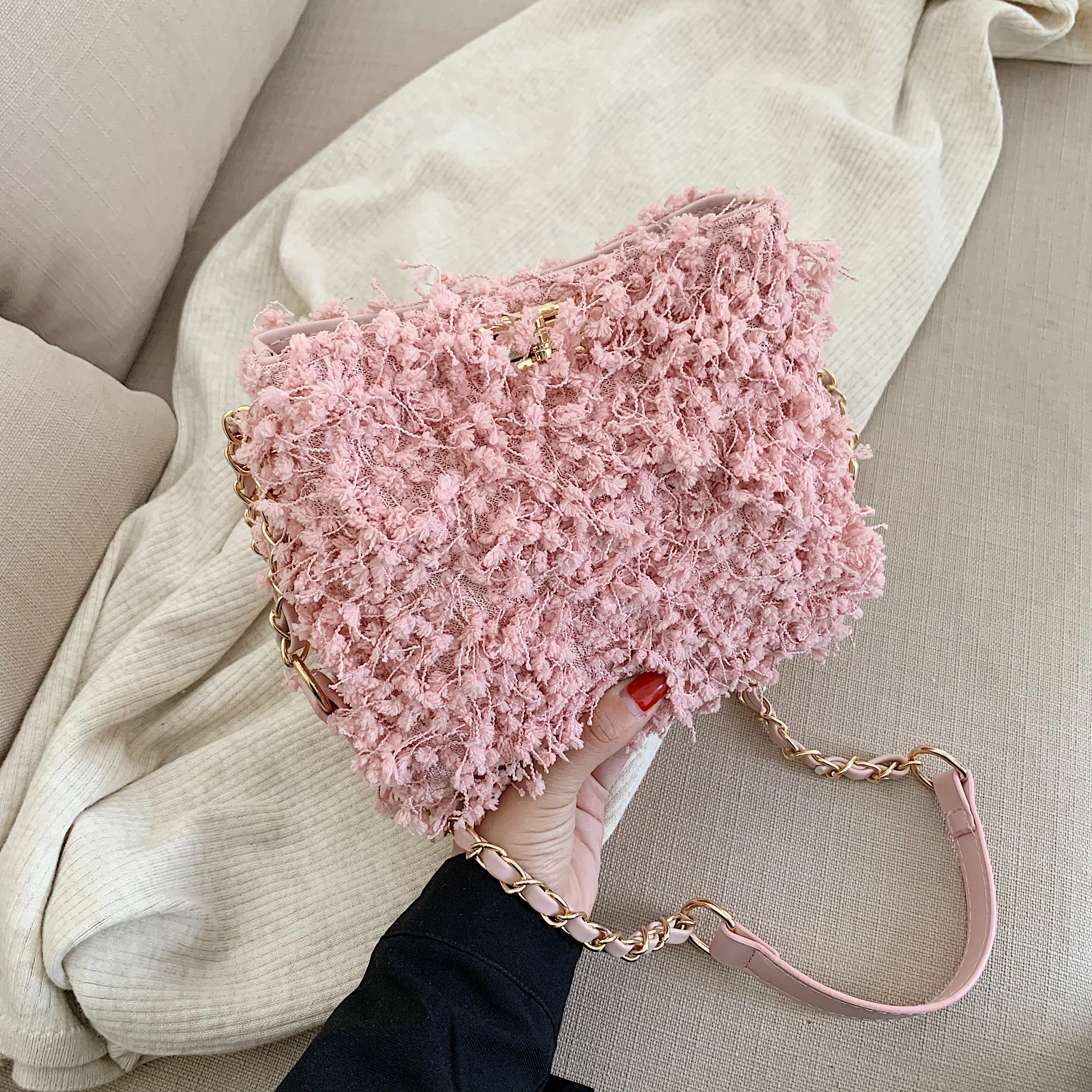 Новинка 2019 модная меховая сумка женская маленькая квадратная мессенджер зимняя