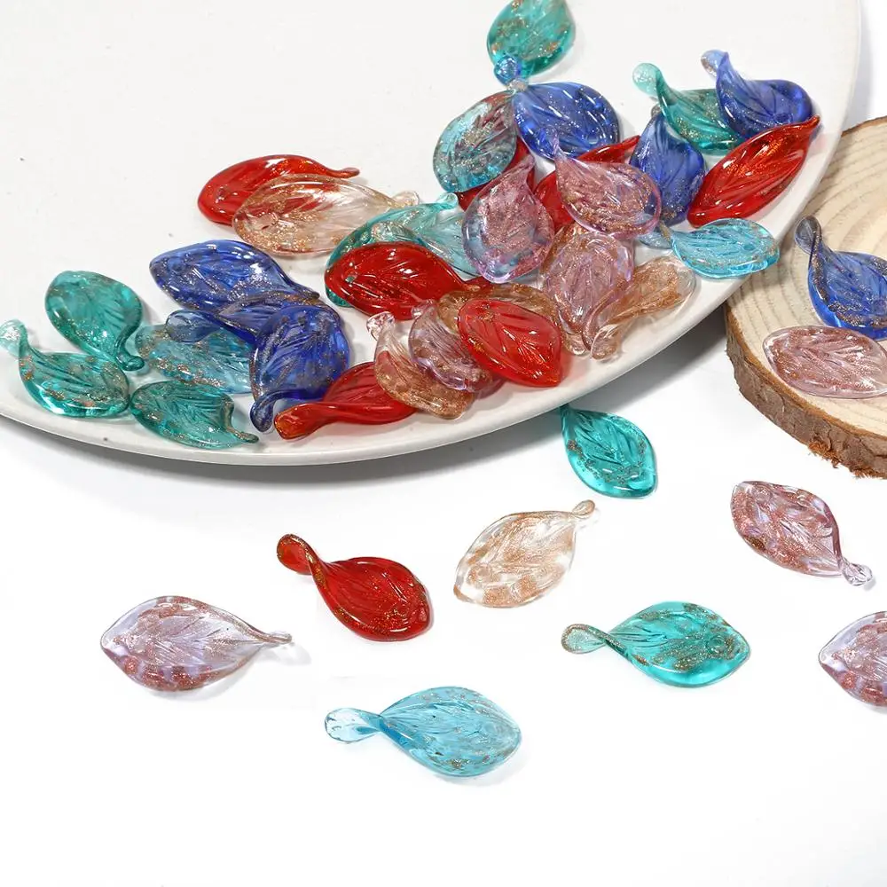 Подвеска в виде листьев из драгоценных камней | Дом и сад