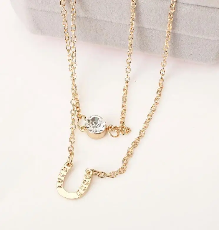 Золотое изящное ожерелье в форме подковы на удачу простое минималистичное с