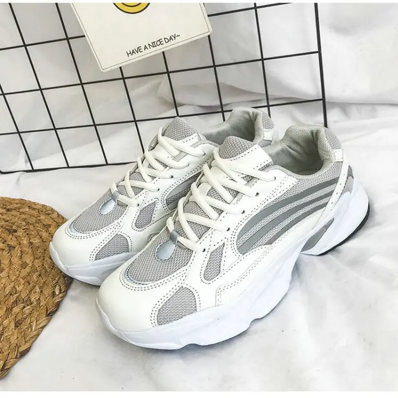Обувь для влюбленных; модные Tenis Masculino Adulto; кроссовки в стиле Харадзюку; сезон осень; винтажные кроссовки; женская повседневная обувь на платформе, увеличивающая рост; MM-66 - Цвет: Белый