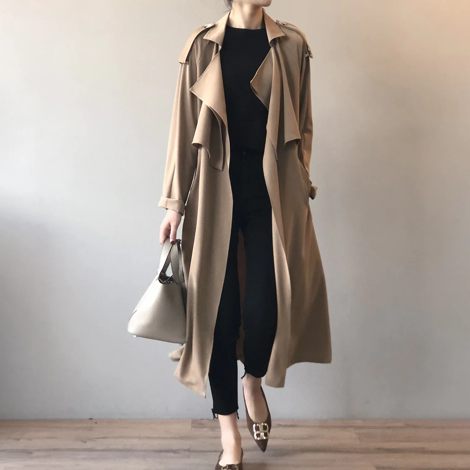 

Women trench coat spring casual fashion temperament long trench coat female retro British style loose coat female black trench