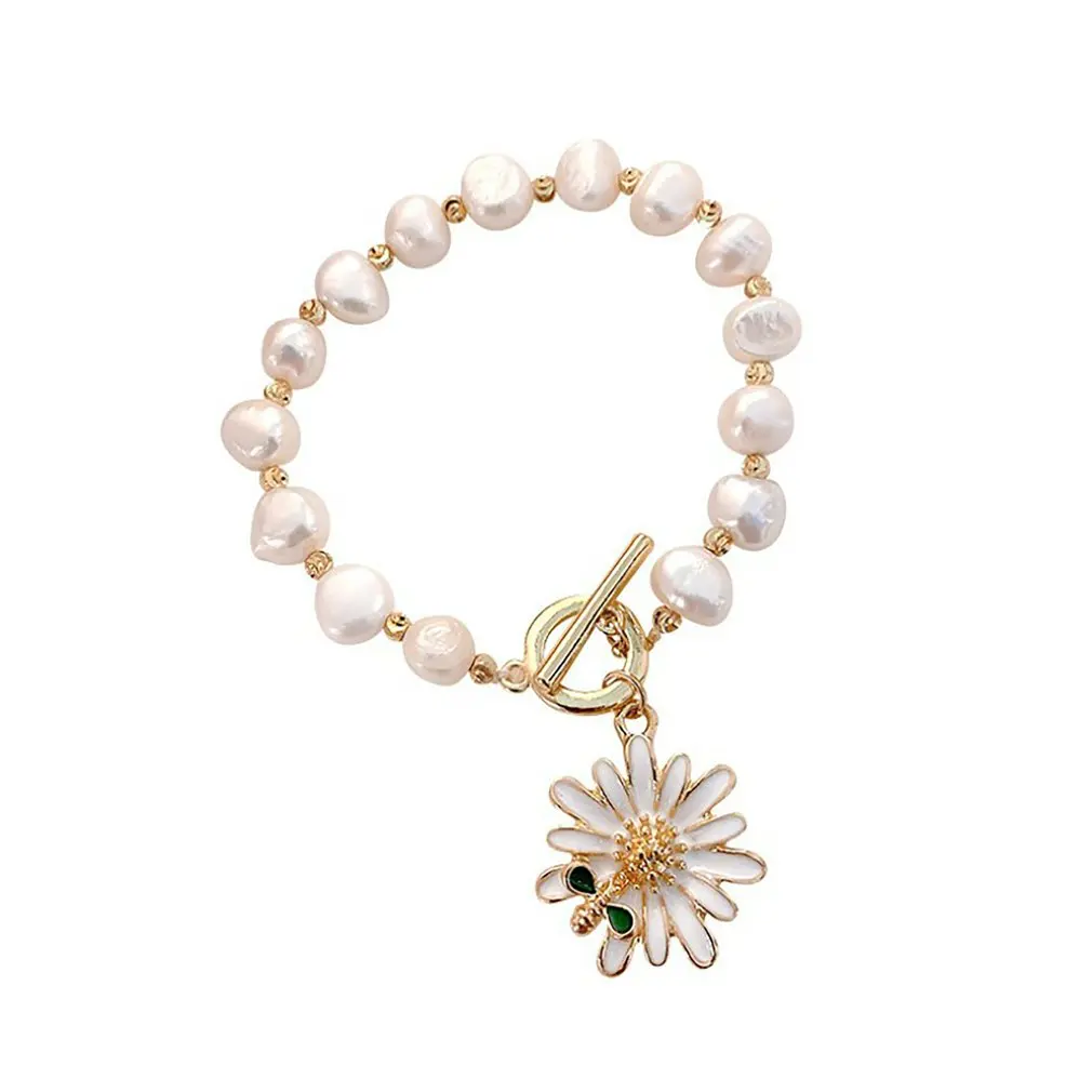 

Light Luxury Korea's New Pearl Daisy Bracelet Female Niche Design Advanced Simple Bracelet Temperament New