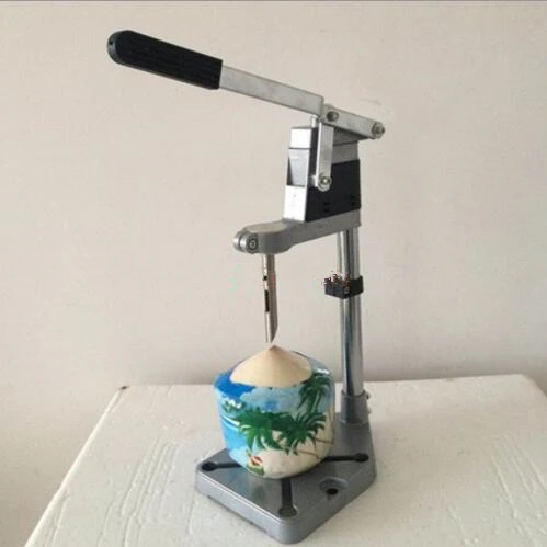 Зеленые инструменты для открытия кокосового ореха нежное кокосовое молоко