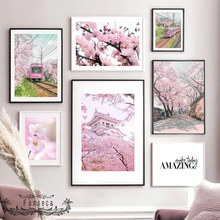 

Картина на холсте с изображением поезда, розового персика