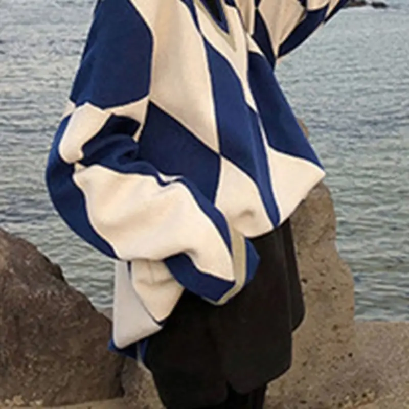 

XITAO Plaid Pullover Sweater Women 2020 Autumn Casual Fashion Style Temperament All Match V Neck Batwing Sleeve Sweater ZP2129