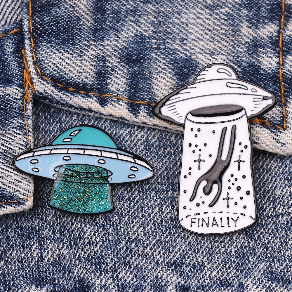 UFO космический корабль инопланетянин Космос эмаль брошь наконец значок джинсовая рубашка сумка булавка мультфильм аксессуары ювелирные изделия подарки для друзей