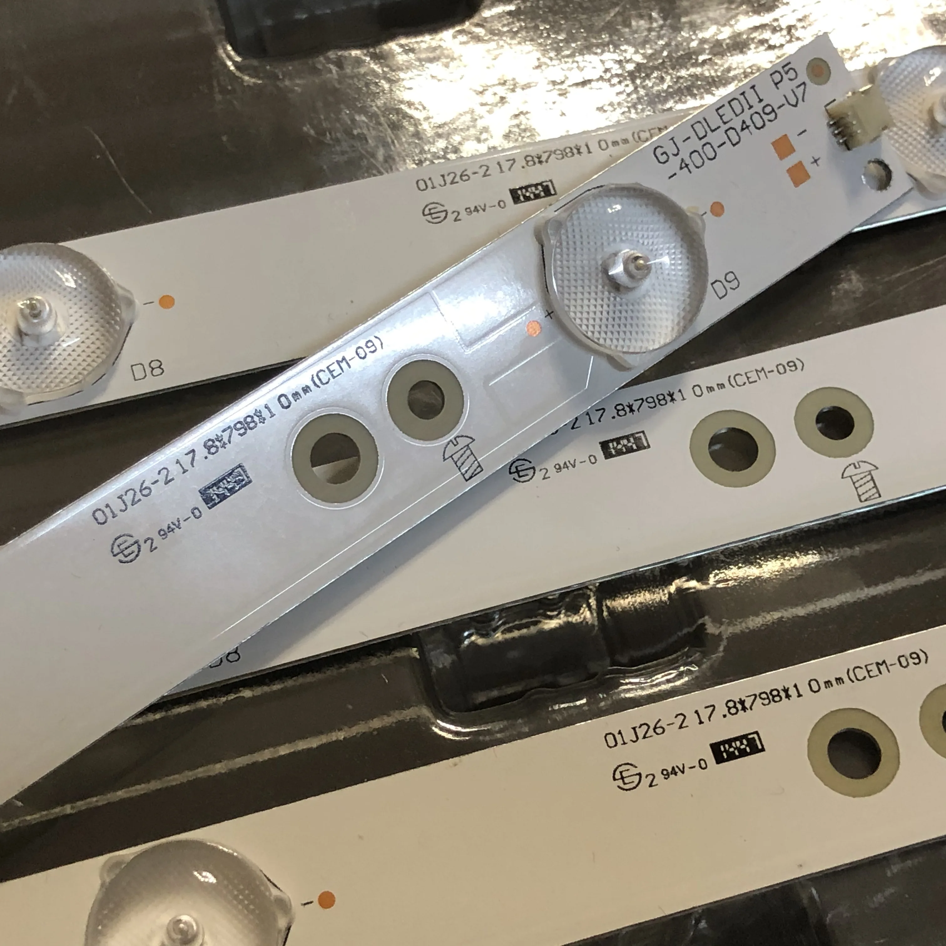 Новый 20 шт. 9 светодиодный Светодиодный подсветка полосы для 40PFK4509 40pft5300 40pff5655 LB F3528