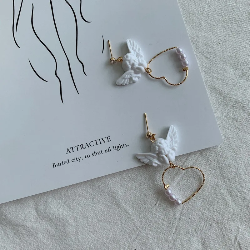 

Minar Harajuku Cartoon Cupid Angel Pendant Earrings Gold Color Metal Pearl Love Heart Hanging Earrings Jewelry for Cool Women