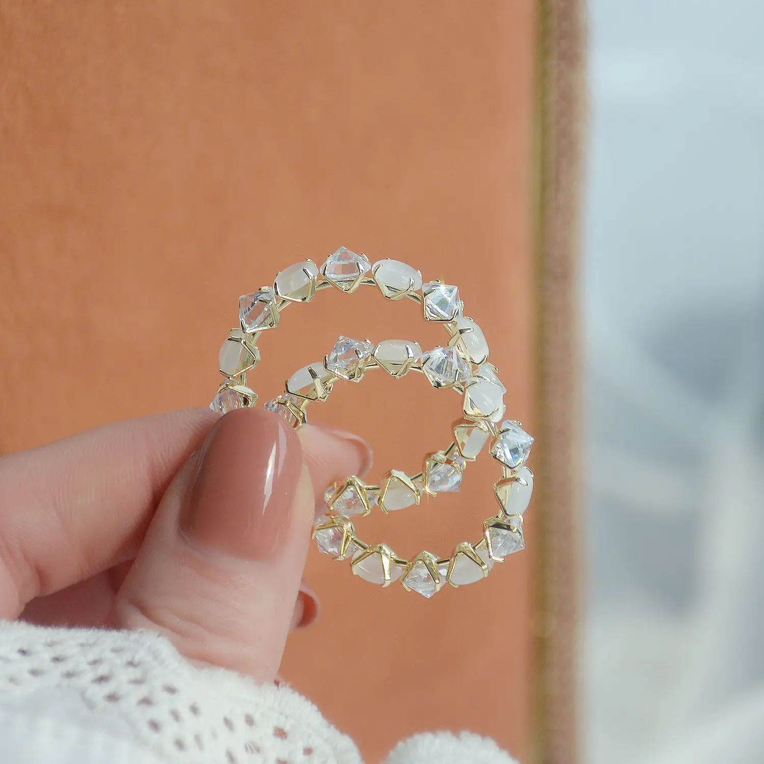 

Luxury Crystal Bling Shine Zircon New Design Earring for Women Feminia Temperament Stud Eearring Elegant Engagement Jewelry