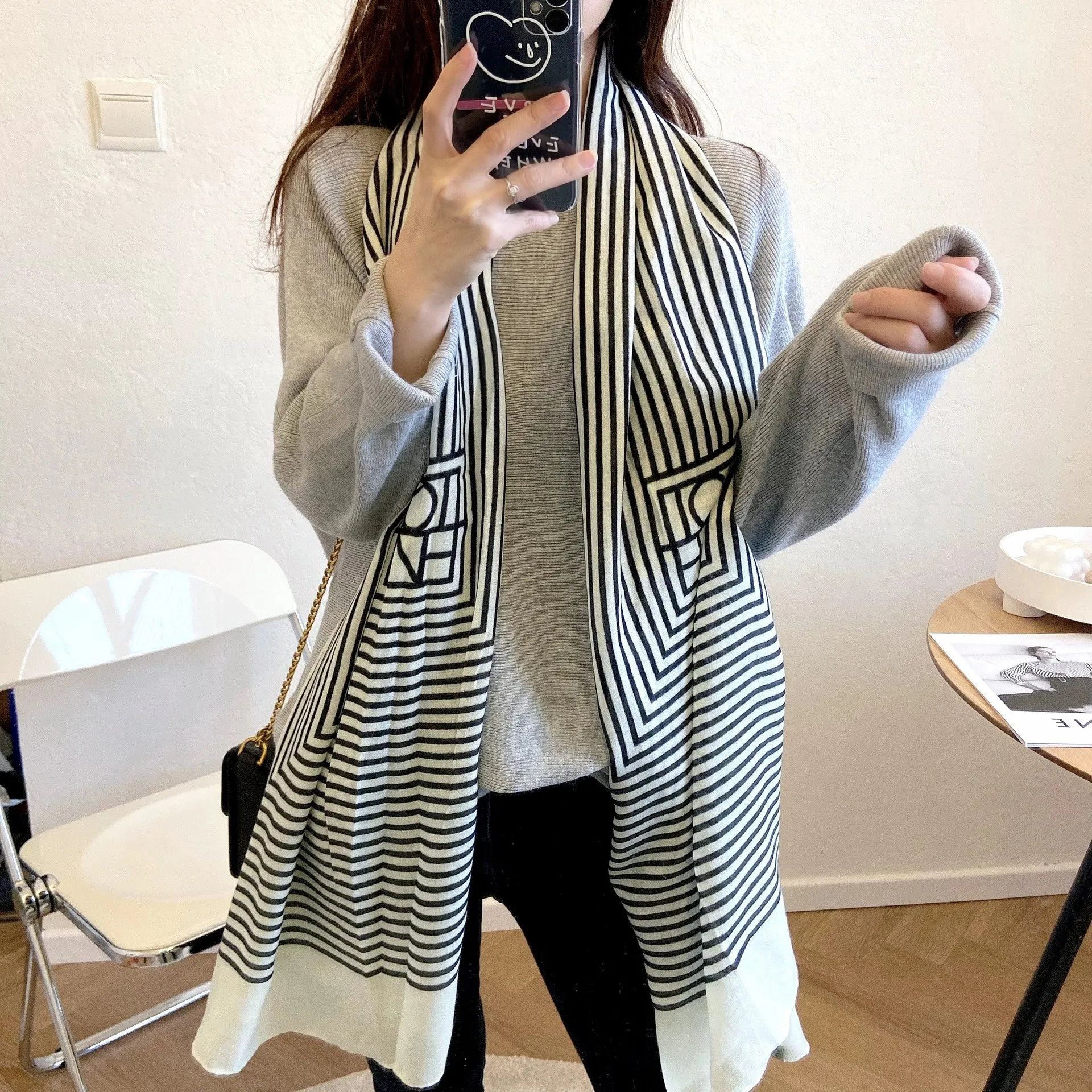 

2021spring new printed women's scarf warm cotton linen ScarfShawl summer air conditioning shawl beach sun protection beach towel
