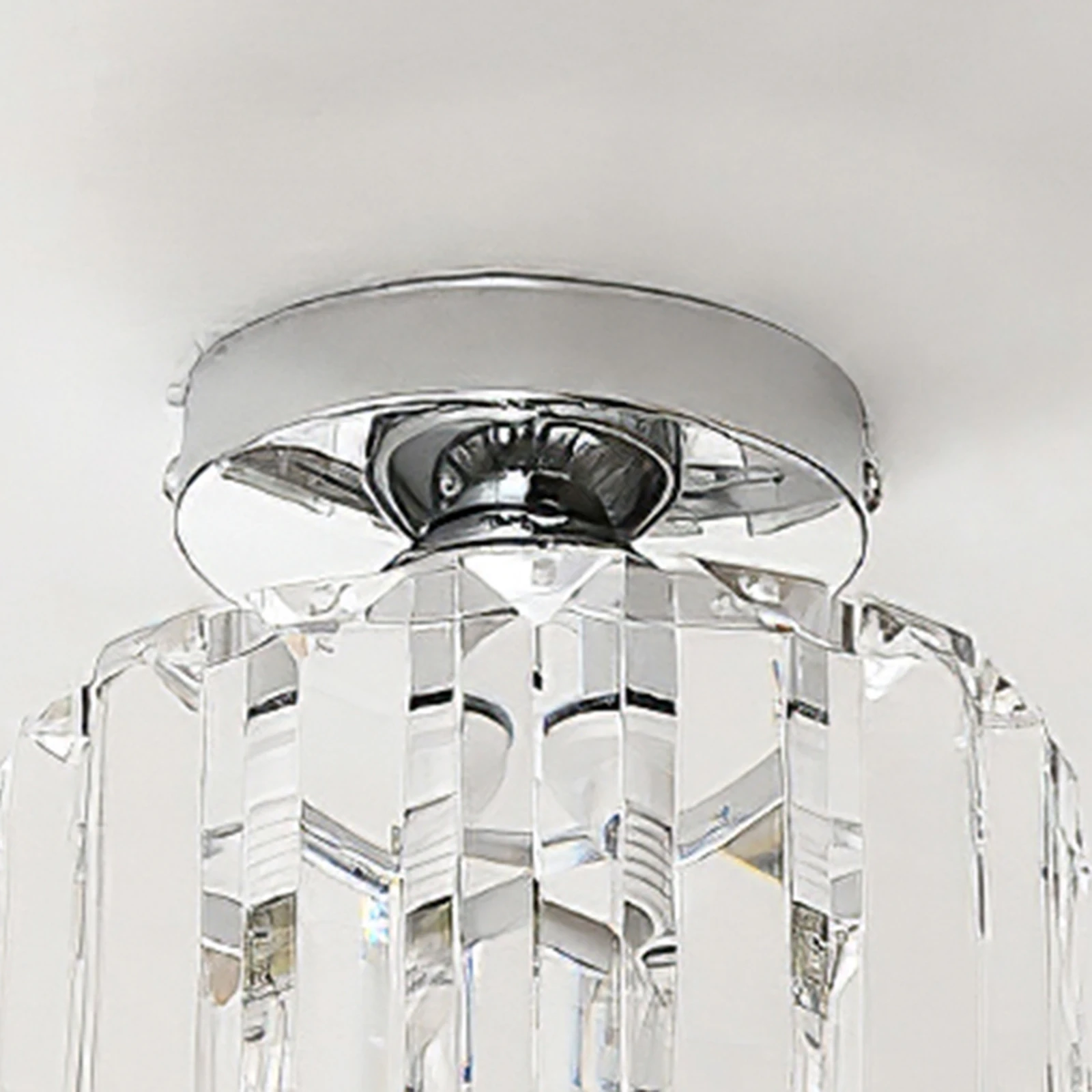 Хрустальная люстра с полуутопленным креплением потолочный светильник