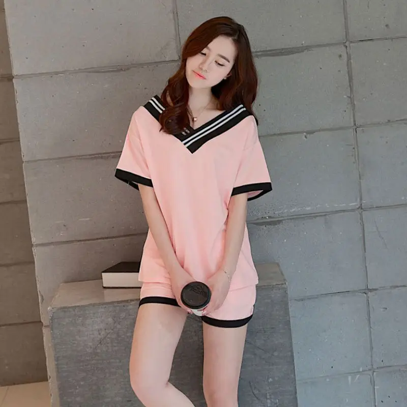 

Женский Пижамный костюм, розовый комплект из топа с V-образным вырезом и коротким рукавом, шорты, Повседневная Свободная Домашняя одежда в п...