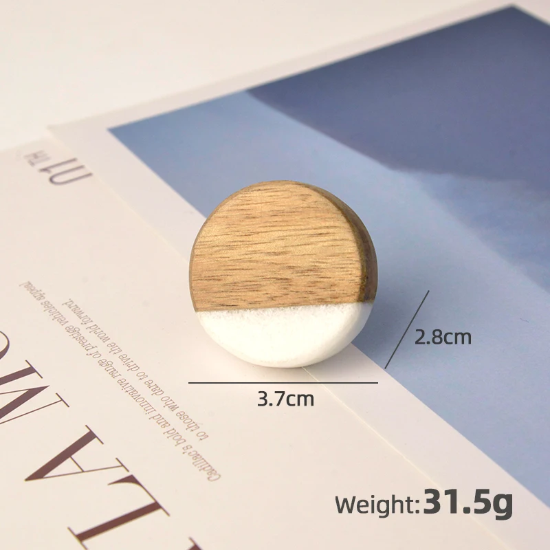 

Латунные ручки для мебели Smernit