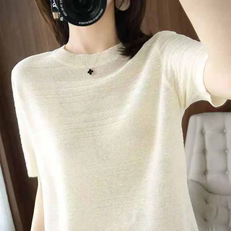 

Summer luxury brand women's 2021 new bottomed shirt hollow out round neck ice silk knitting temperament thin top
