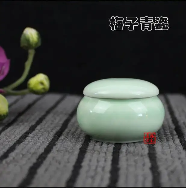 Small porcelain vase ceramic pot cream blusher foundation box incense powder tank sealed cans cosmetics skin care bottle | Дом и сад