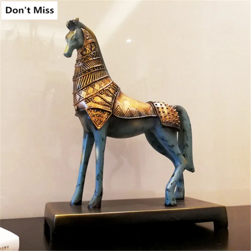 

Creative War Horse Ornaments Nordic Home Decoration European Retro Horse Room Decoration Birthday Gift Ceramic Figurines