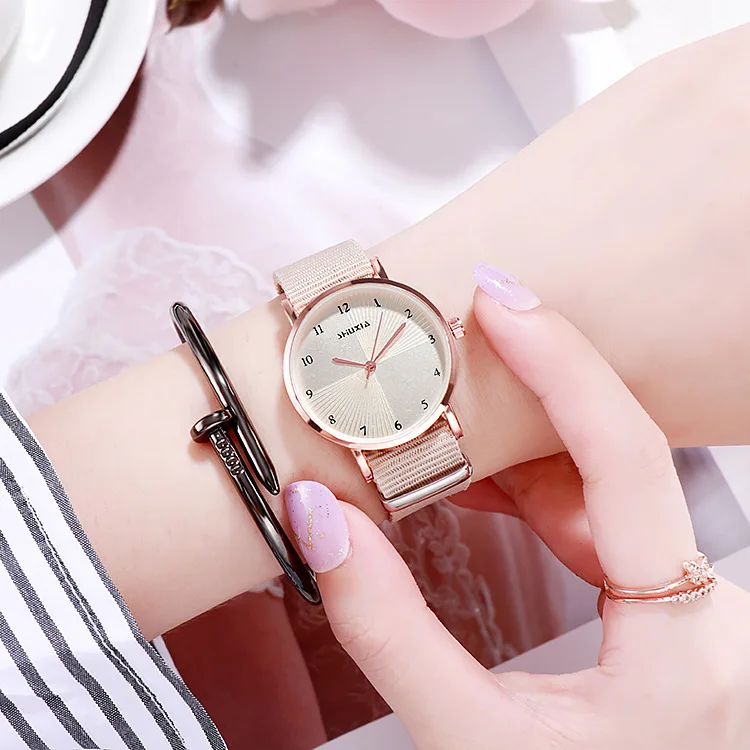 Часы для девочек детские часики простые текстильные часы на ремешке модные