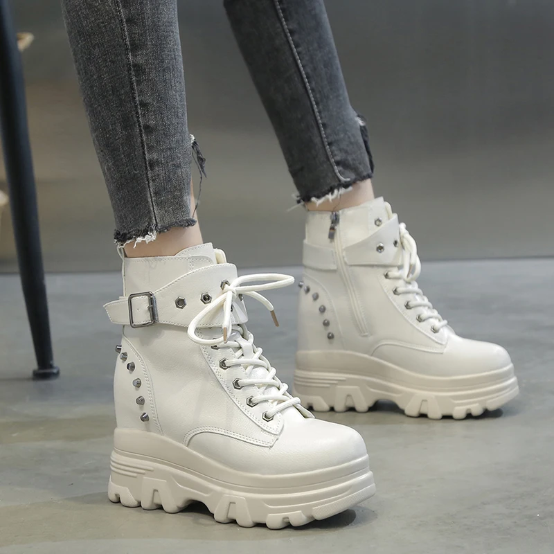 Повседневные женские ботильоны сезон осень высокие кроссовки с заклепками на