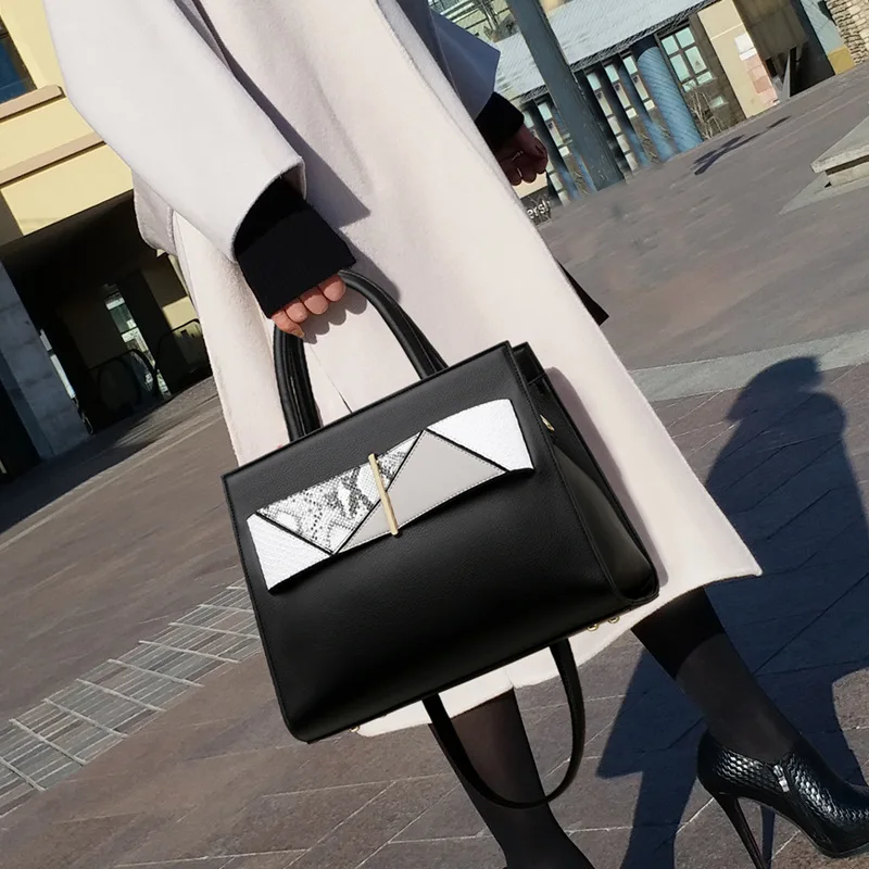

2021 New Genuine Leather Handbags Portable Large-capacity Messenger Shoulder Bag Purses and Handbags Luxury Designer Cc Gg sac