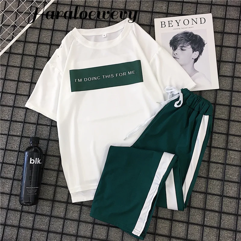 Комплект одежды из 2 предметов для женщин белая футболка с буквенным принтом