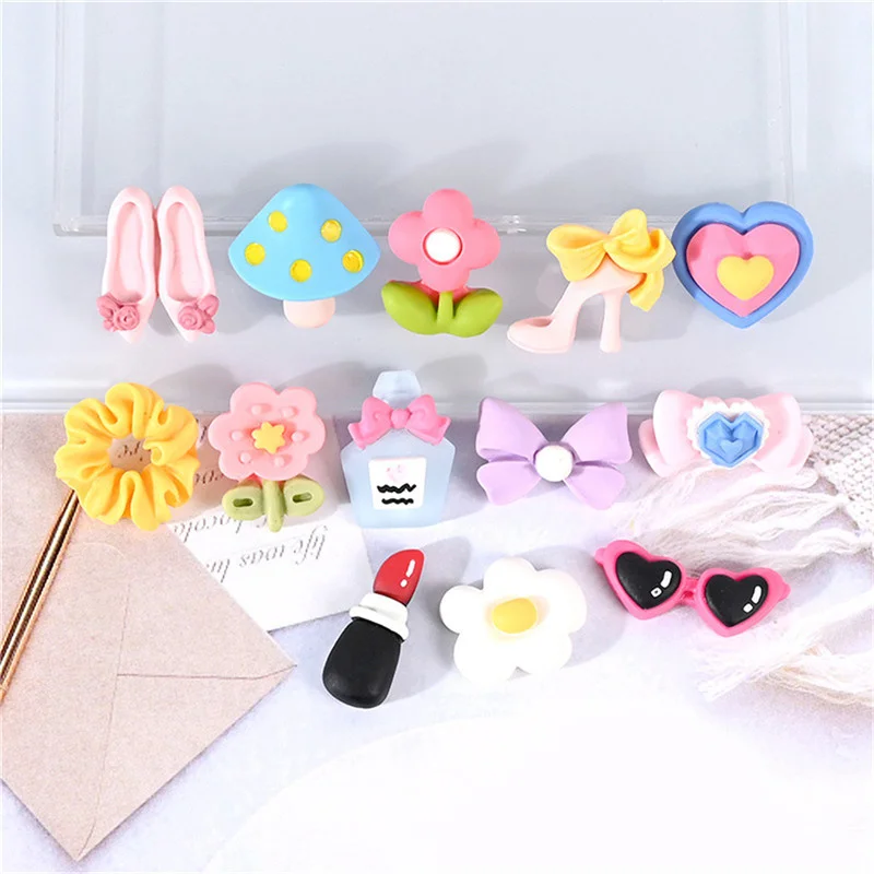 Julie Wang 20PCS Resin Girls Series Charms Mixed Flower Hair Ring High Heel Bowknot Perfume Jewelry Accessory Doll House Decor - купить по